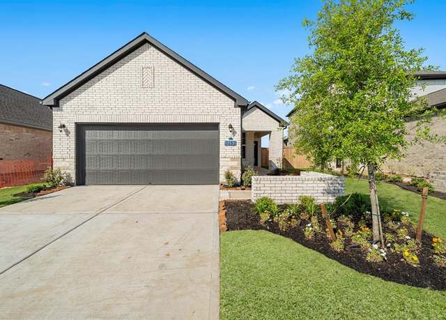 Property at 12531 Llano Estacado Dr, Cypress, TX 77433, 4 beds, 2 baths
