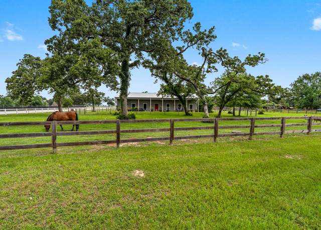 Property at 43 Windmill Dr, Hempstead, TX 77445, 2 beds, 2 baths