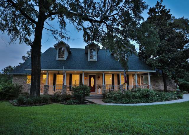 Property at 34310 High Point Dr, Magnolia, TX 77355, 4 beds, 4 baths