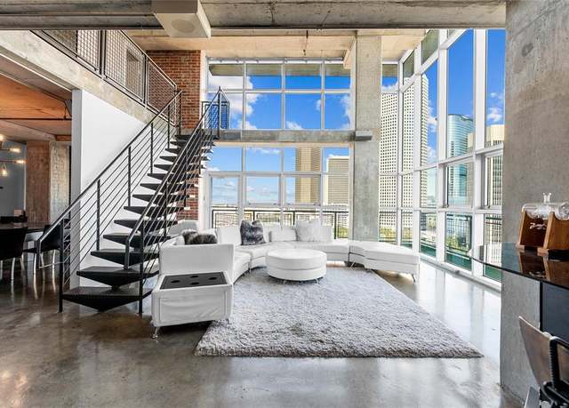 Property at 2000 Bagby St St #13430, Houston, TX 77002, 2 beds, 2.5 baths