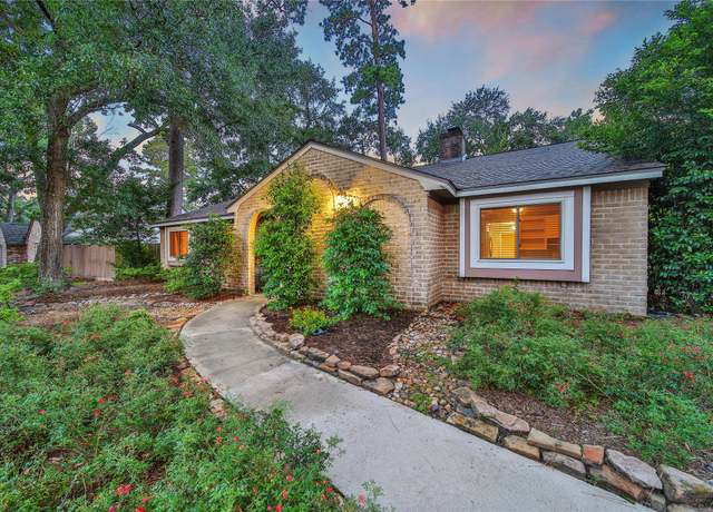 Property at 207 Blue Ridge Dr, Shenandoah, TX 77381, 3 beds, 3 baths