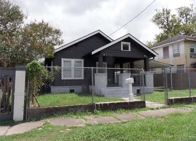Property at 213 Grace St, Houston, TX 77003, 2 beds, 1 bath