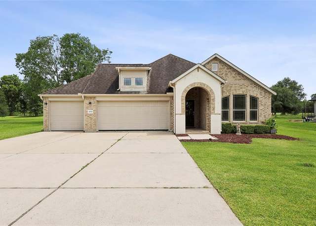Property at 10025 Jason Ct, Beaumont, TX 77705, 3 beds, 2.5 baths