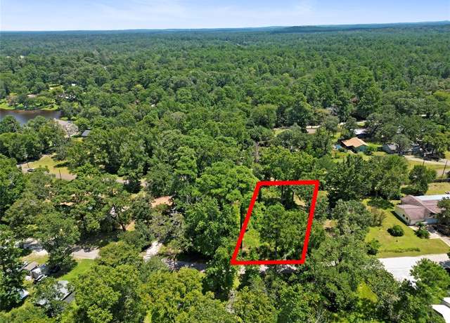Property at 32 Hill Top Rd, Huntsville, TX 77340