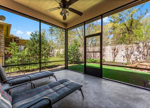 Property at 371 Connemara Dr, The Woodlands, TX 77382, 2 beds, 2 baths