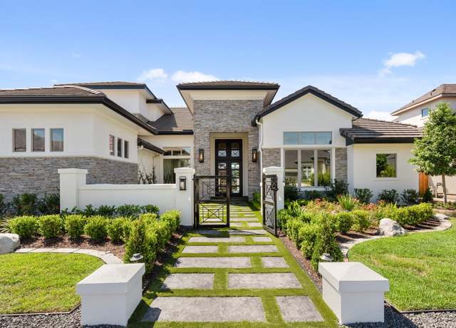 Property at 23314 Vista De Tres Lagos Dr, Spring, TX 77389, 5 beds, 5.5 baths