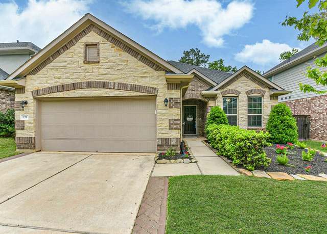 Property at 123 Buttonwood Ct, Conroe, TX 77318, 4 beds, 2 baths
