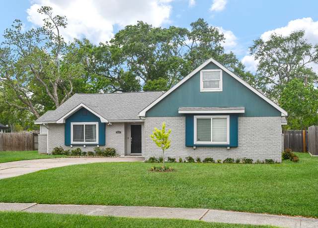 Property at 5902 Hummingbird St, Houston, TX 77096, 3 beds, 3 baths