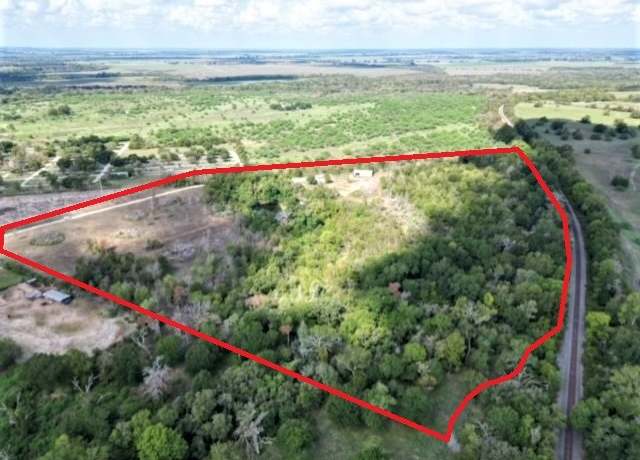 Property at 212 Benton Rd, Navasota, TX 77868