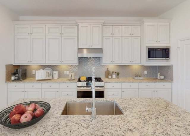 Property at 21910 Naples Hill Ct, Hockley, TX 77447, 4 beds, 2 baths