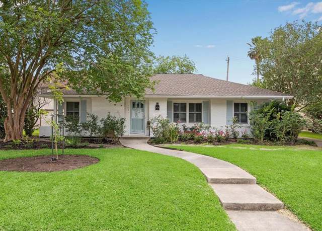 Property at 3831 Linklea Dr, Houston, TX 77025, 3 beds, 2 baths