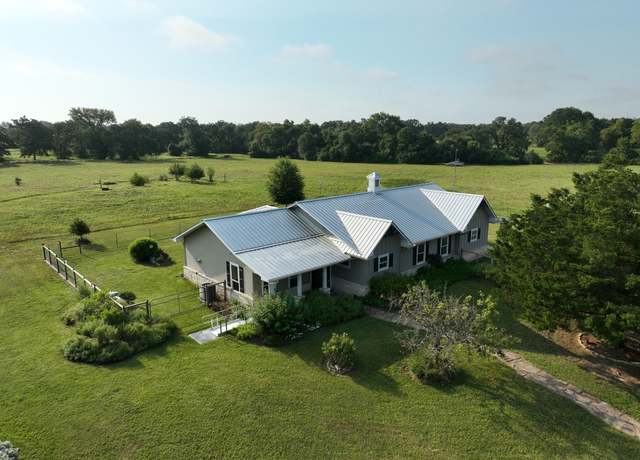 Property at 28322 Mellman Rd, Hempstead, TX 77445, 3 beds, 2.5 baths