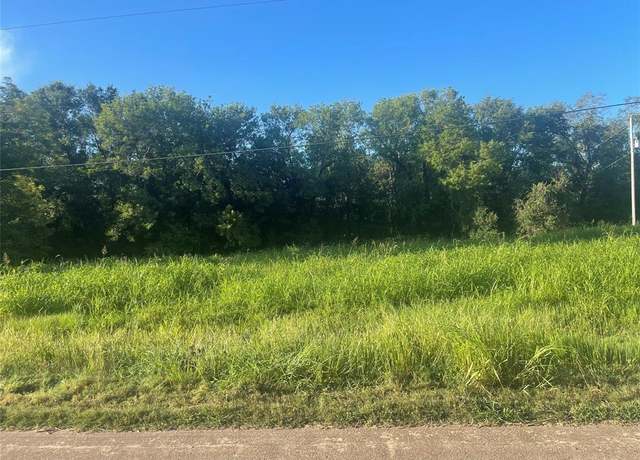 Property at 616 Pony Trl, Angleton, TX 77515