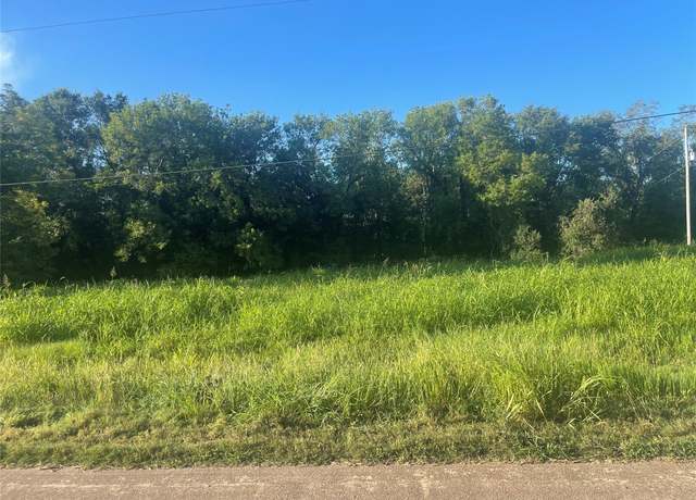 Property at 616 Pony Trl, Angleton, TX 77515