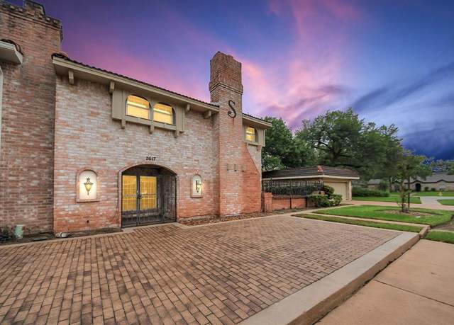 Property at 2617 Oak Hill Dr, Missouri City, TX 77459, 4 beds, 2.5 baths