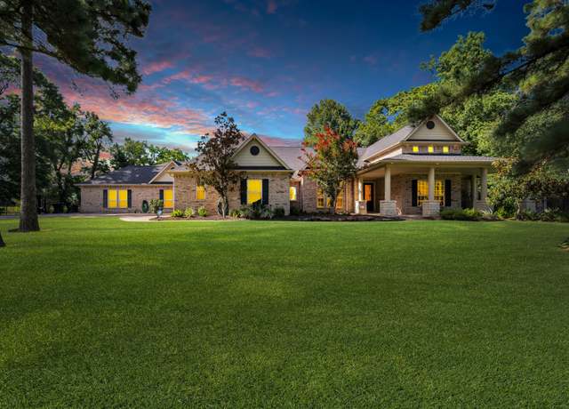 Property at 12327 Summer Lake Ranch Dr, Houston, TX 77044, 4 beds, 3.5 baths