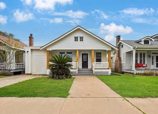 Property at 3327 Avenue Q 1/2, Galveston, TX 77550, 4 beds, 2.5 baths