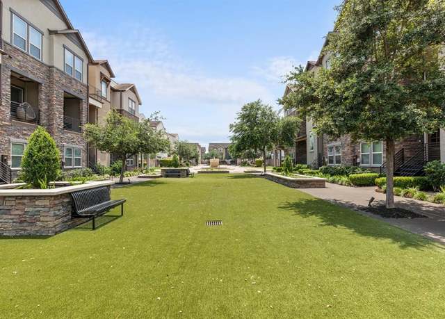 Property at 2653 Fountain Key Blvd, Houston, TX 77008, 3 beds, 3.5 baths