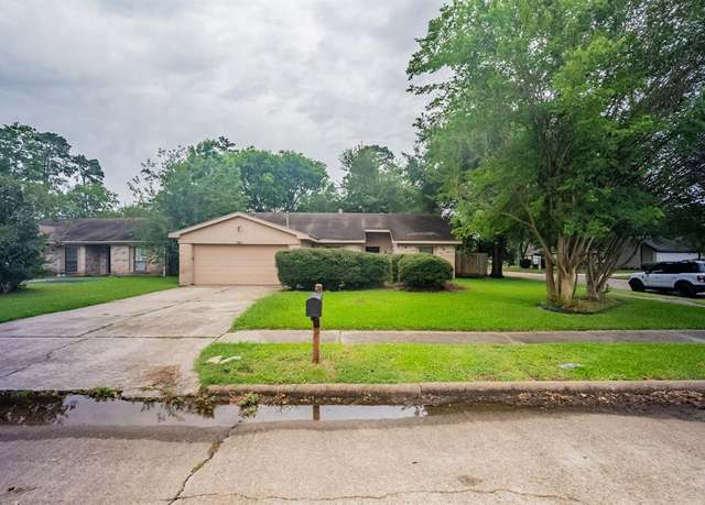 Property at 2302 Peaceful Valley Dr, Spring, TX 77373, 4 beds, 2 baths