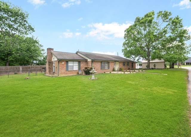 Property at 10192 Fm 1097 Rd W, Willis, TX 77318, 3 beds, 2 baths