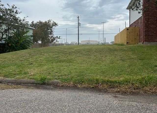 Property at 21 Kleinmann, Galveston, TX 77551
