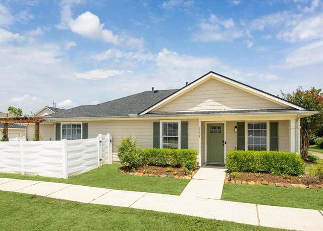 Property at 11925 Chanteloup Dr, Houston, TX 77047, 3 beds, 2 baths