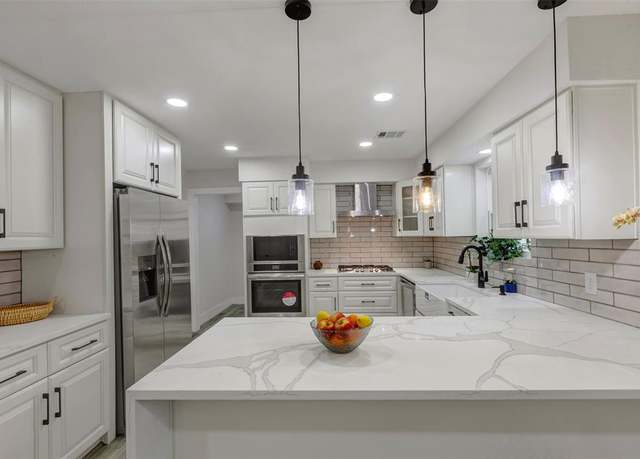 Property at 7707 12th Fairway Ln, Humble, TX 77346, 4 beds, 2.5 baths