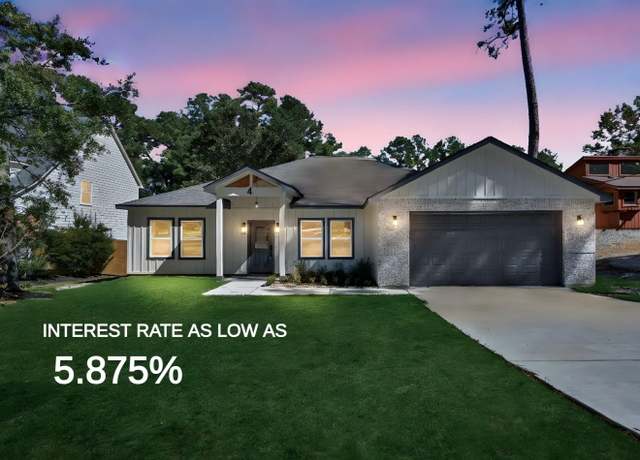 Property at 4 Hanover Ln, Panorama Village, TX 77304, 3 beds, 2.5 baths