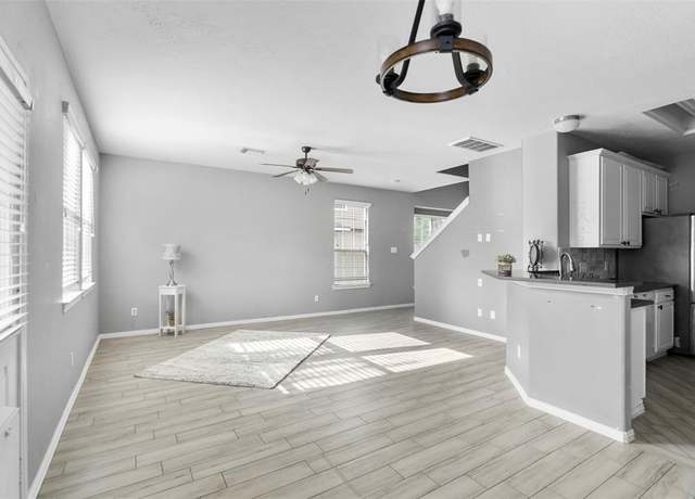 Property at 341 Brandy Ridge Ln, Dickinson, TX 77539, 3 beds, 2.5 baths