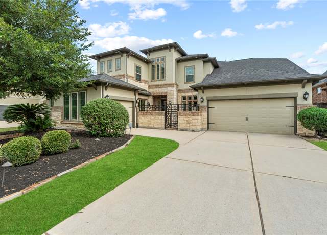 Property at 28410 Vineyard Terrace Ln, Fulshear, TX 77441, 5 beds, 4.5 baths