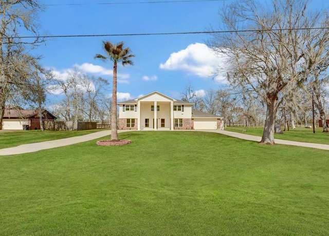 Property at 211 Coleman Dr, Angleton, TX 77515, 4 beds, 2.5 baths