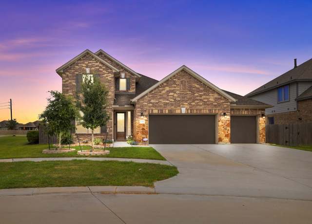 Property at 18942 Lynnwood Crest Dr, Manvel, TX 77578, 5 beds, 3 baths