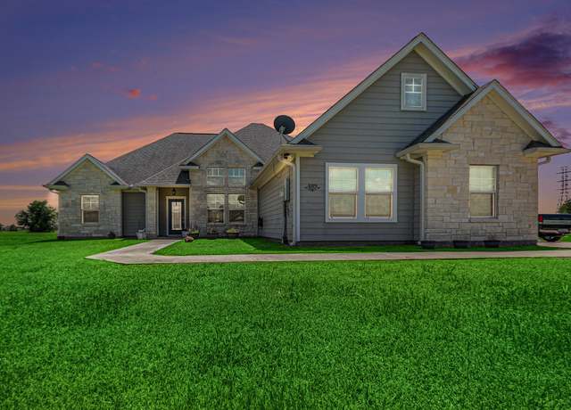 Property at 489 Sunset Trl, Angleton, TX 77515, 4 beds, 2 baths