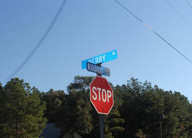 Property at 17722 Derby Dr, Waller, TX 77484