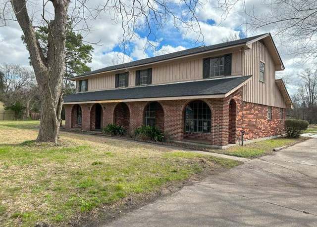 Property at 7520 Sundown Dr, Houston, TX 77028, 4 beds, 2.5 baths