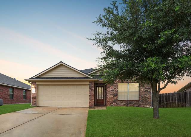 Property at 9710 Jacy Creek Dr, Tomball, TX 77375, 3 beds, 2 baths