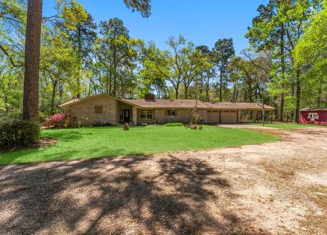 Property at 3027 Pine Acres Dr, Conroe, TX 77384, 4 beds, 3 baths
