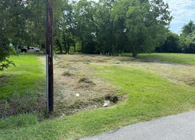 Property at 7438 Maxroy St, Houston, TX 77088