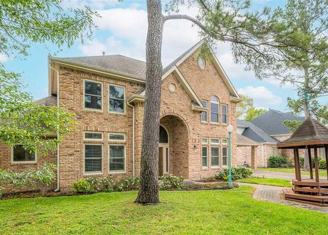 Property at 14126 Bluebird Ln, Houston, TX 77079, 4 beds, 4.5 baths