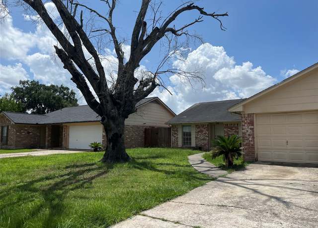Property at 7727 Log Hollow Dr, Houston, TX 77040, 3 beds, 2 baths