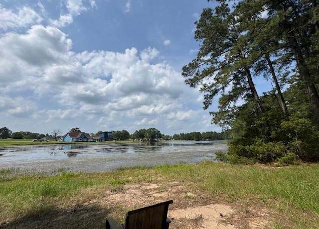 Property at 91 Meadow Lake Dr, Trinity, TX 75862