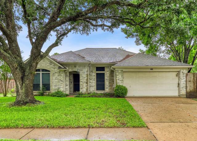 Property at 7215 Pembrough Ln, Katy, TX 77494, 3 beds, 2 baths