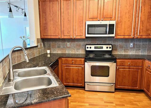 Property at 1711 Old Spanish Trl #423, Houston, TX 77054, 1 bed, 1 bath