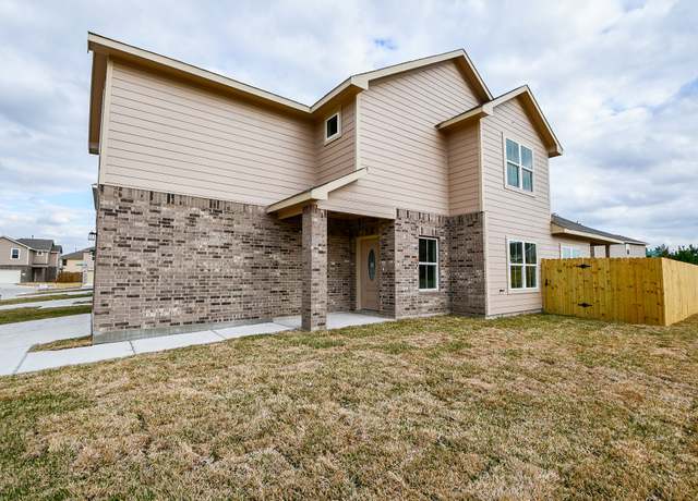 Property at 2815 Bowlin Leaf Ln, Houston, TX 77014, 4 beds, 2.5 baths