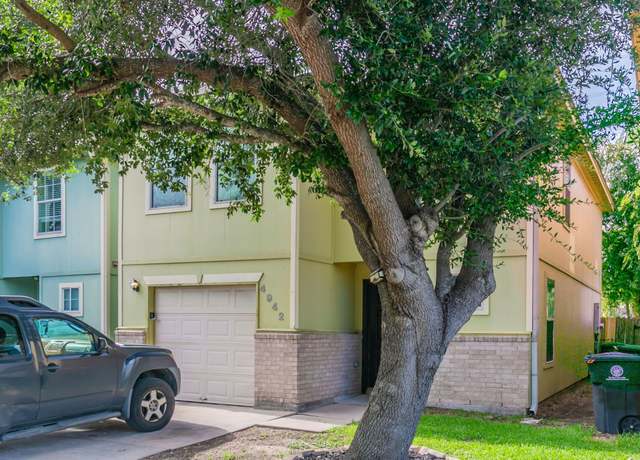 Property at 4942 N Cancun Dr, Houston, TX 77045, 4 beds, 2.5 baths