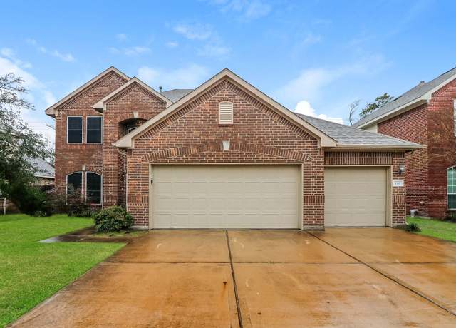 Property at 146 Persimmon Dr, Baytown, TX 77520, 4 beds, 3.5 baths