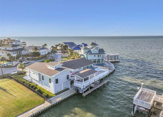 Property at 4120 W Bayside Way, Galveston, TX 77554, 4 beds, 3.5 baths