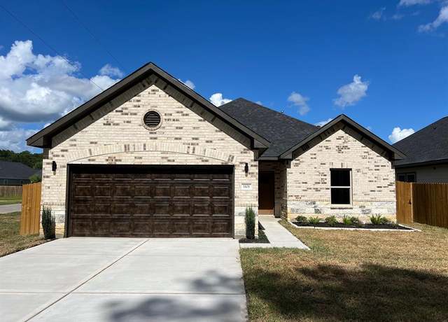 Property at 1101 Lyle Ave W, Cleveland, TX 77327, 3 beds, 2 baths