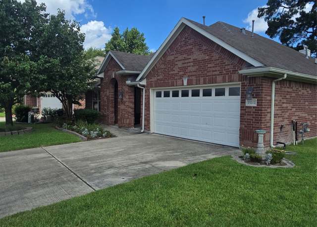 Property at 15202 Scenic Forest Dr, Conroe, TX 77384, 3 beds, 2.5 baths