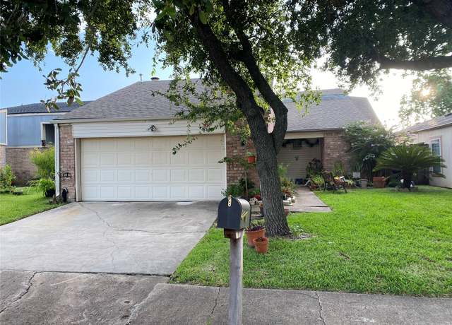 Property at 4410 Wildacres Dr, Houston, TX 77072, 3 beds, 3 baths